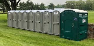 Best Standard Portable Toilet Rental  in Rendon, TX